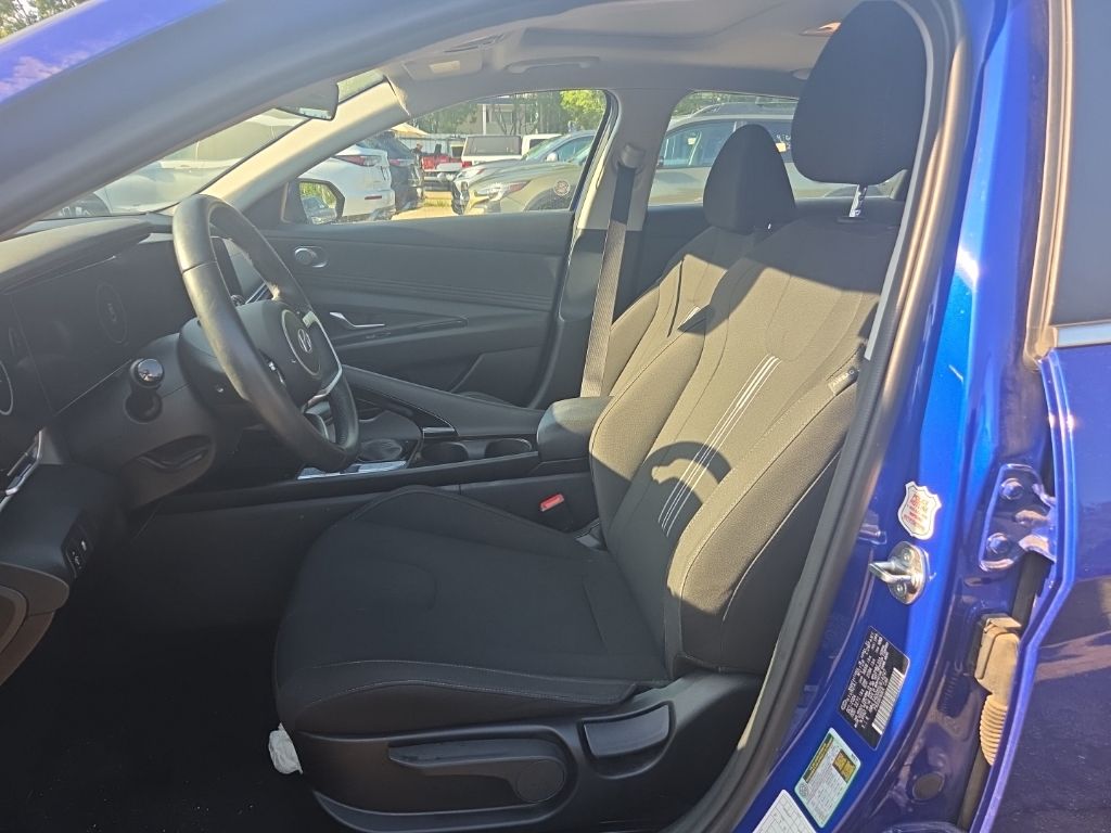 Thumbnail: 2025 Hyundai Elantra - 3
