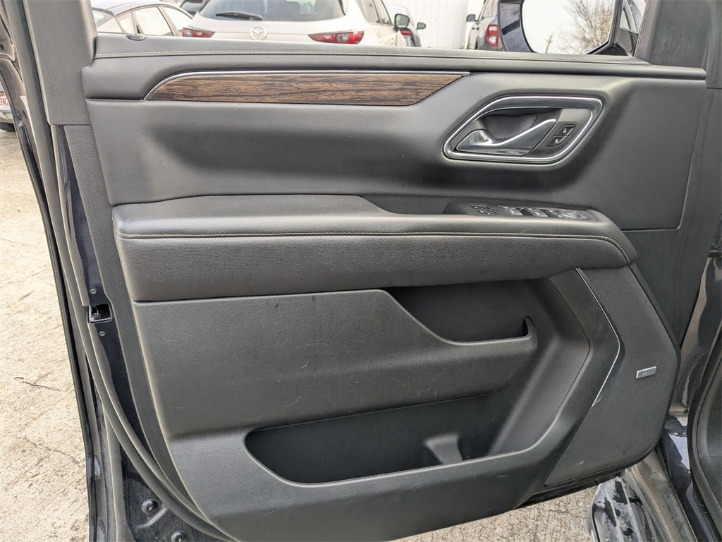 Thumbnail: 2023 Chevrolet Tahoe - 9