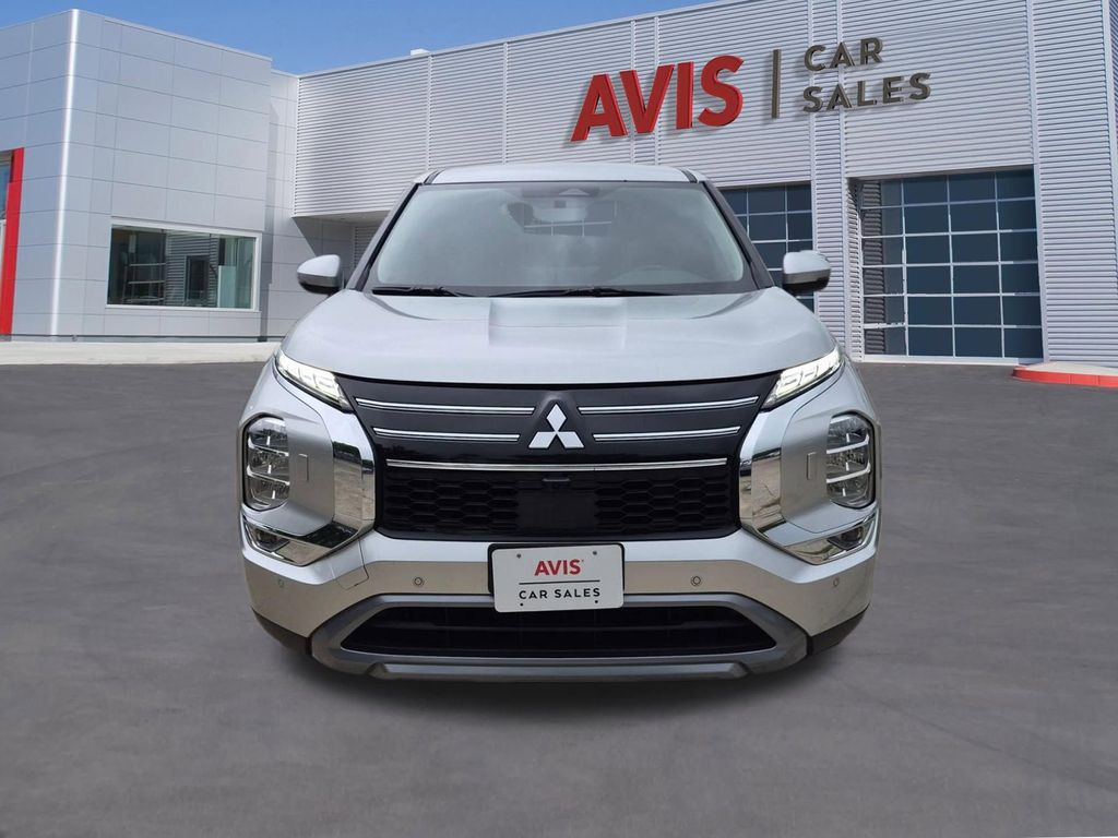 Thumbnail: 2025 Mitsubishi Outlander - 2
