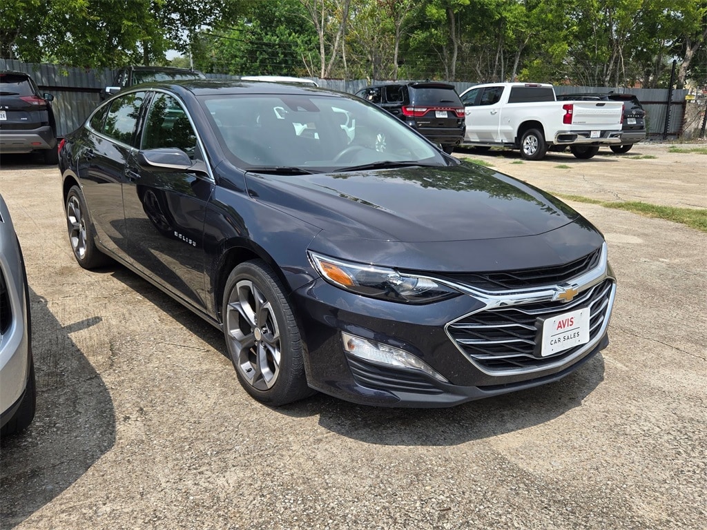 Thumbnail: 2023 Chevrolet Malibu - 3