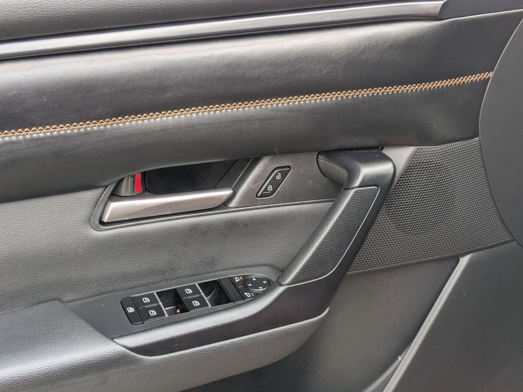 Thumbnail: 2025 Mazda CX-50 - 13