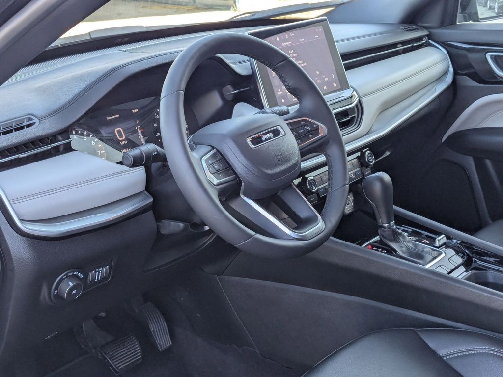 Thumbnail: 2025 Jeep Compass - 11