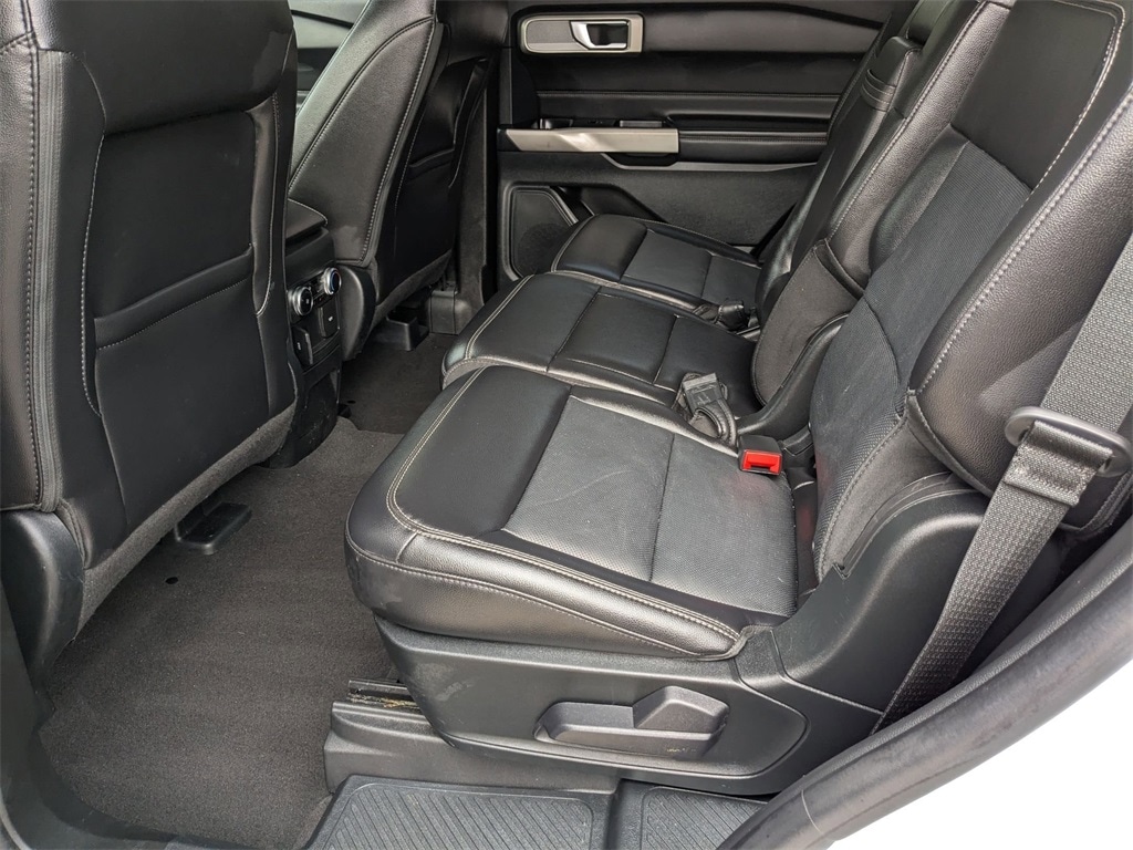 2023 Ford Explorer Limited 27