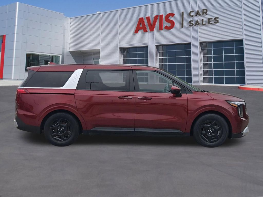 Thumbnail: 2025 Kia Carnival - 5