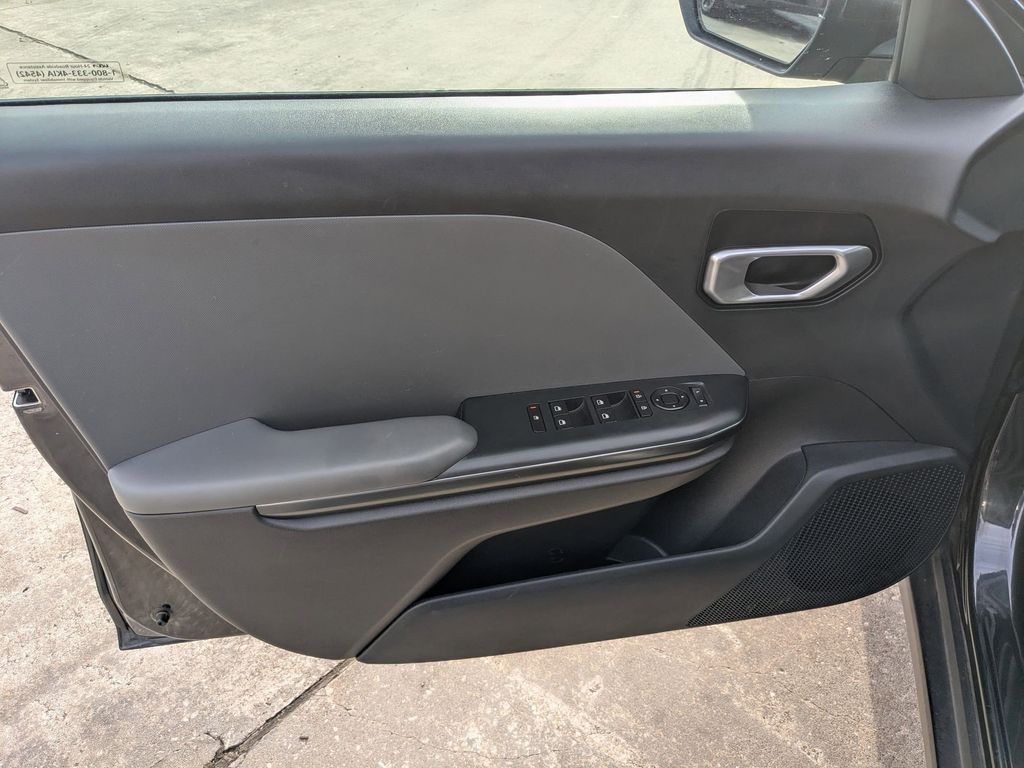 Thumbnail: 2025 Kia K4 - 11