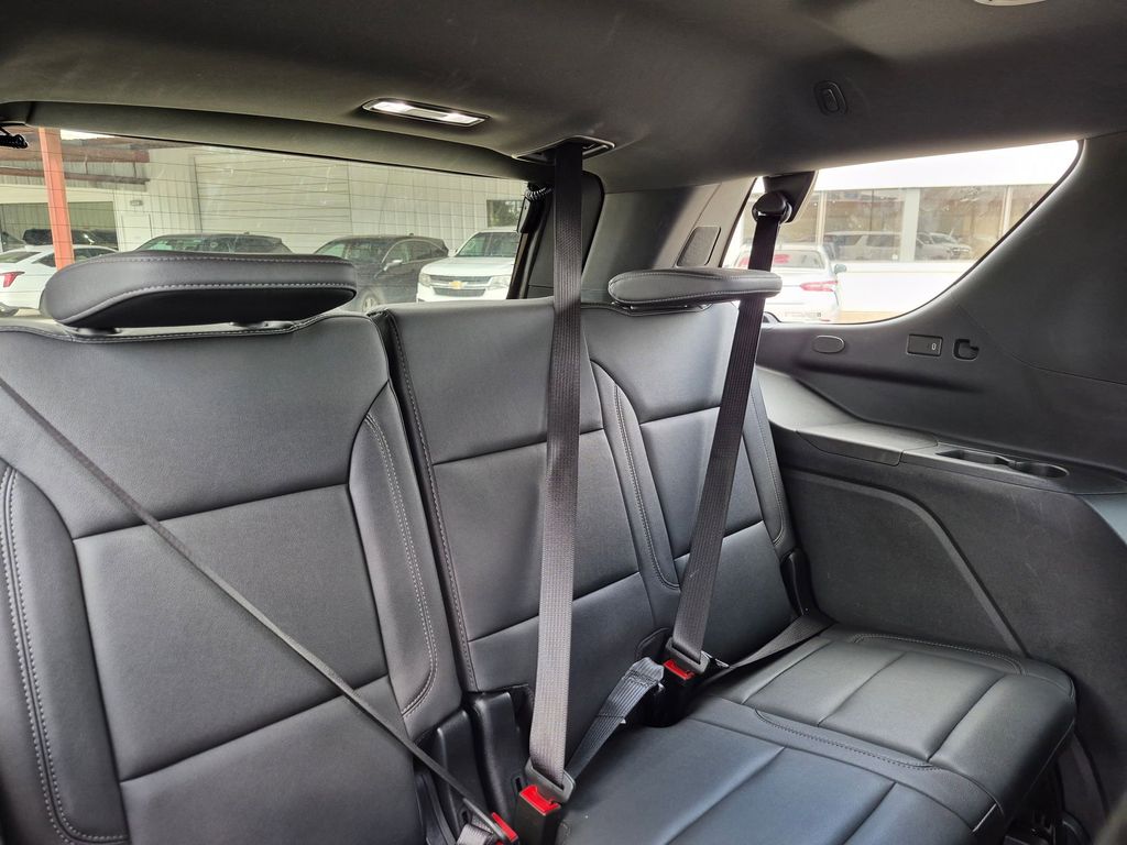 Thumbnail: 2025 Chevrolet Tahoe - 28