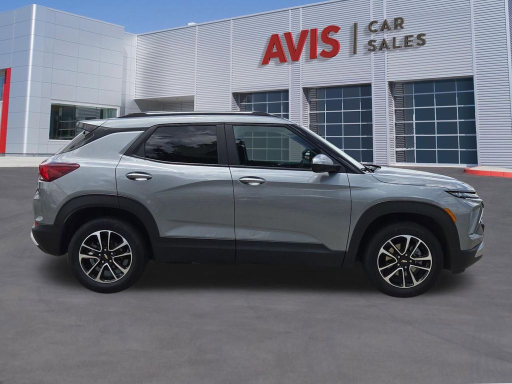 Thumbnail: 2025 Chevrolet TrailBlazer - 5