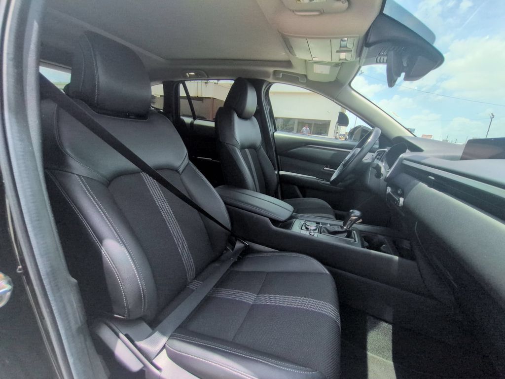 Thumbnail: 2025 Mazda CX-50 - 30