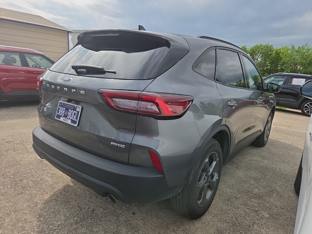 Thumbnail: 2025 Ford Escape - 9