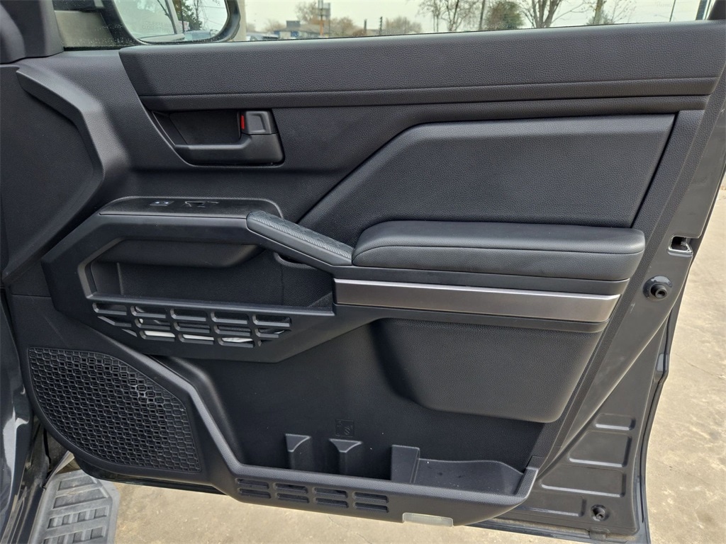 Thumbnail: 2025 Toyota 4Runner - 33