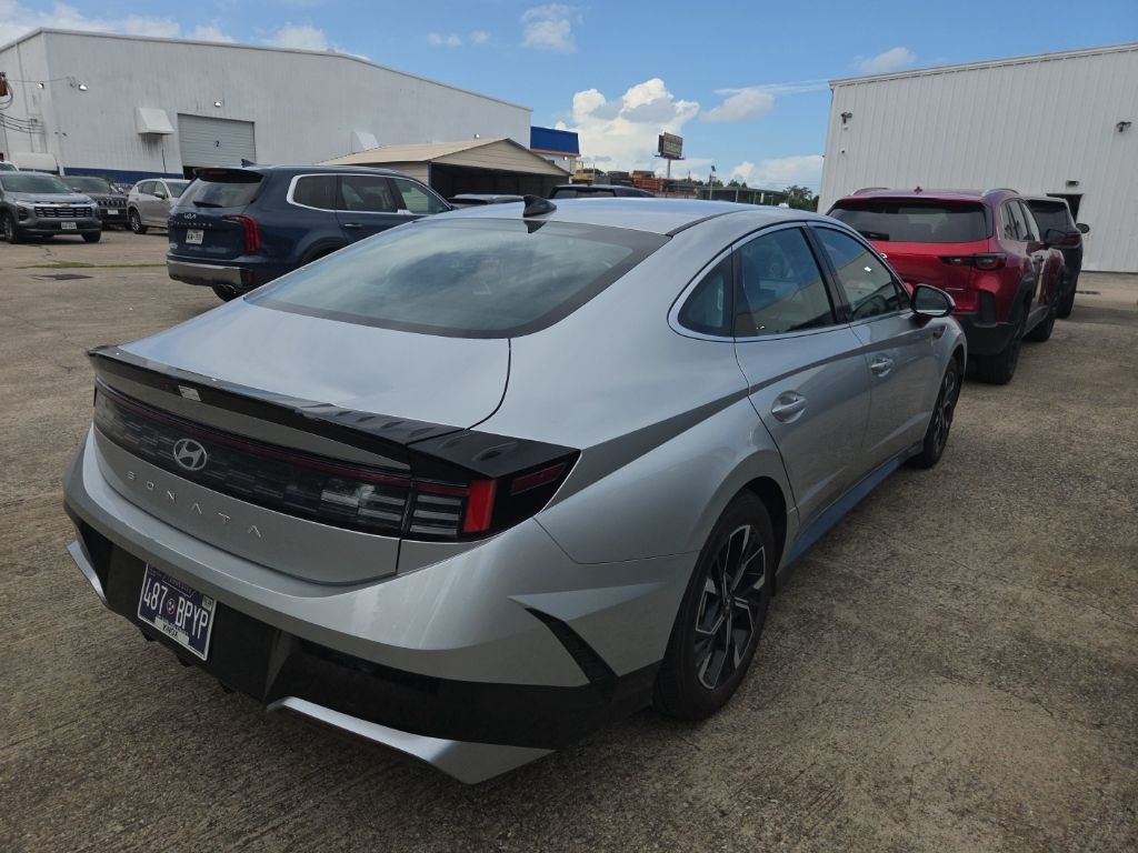 Thumbnail: 2025 Hyundai Sonata - 9
