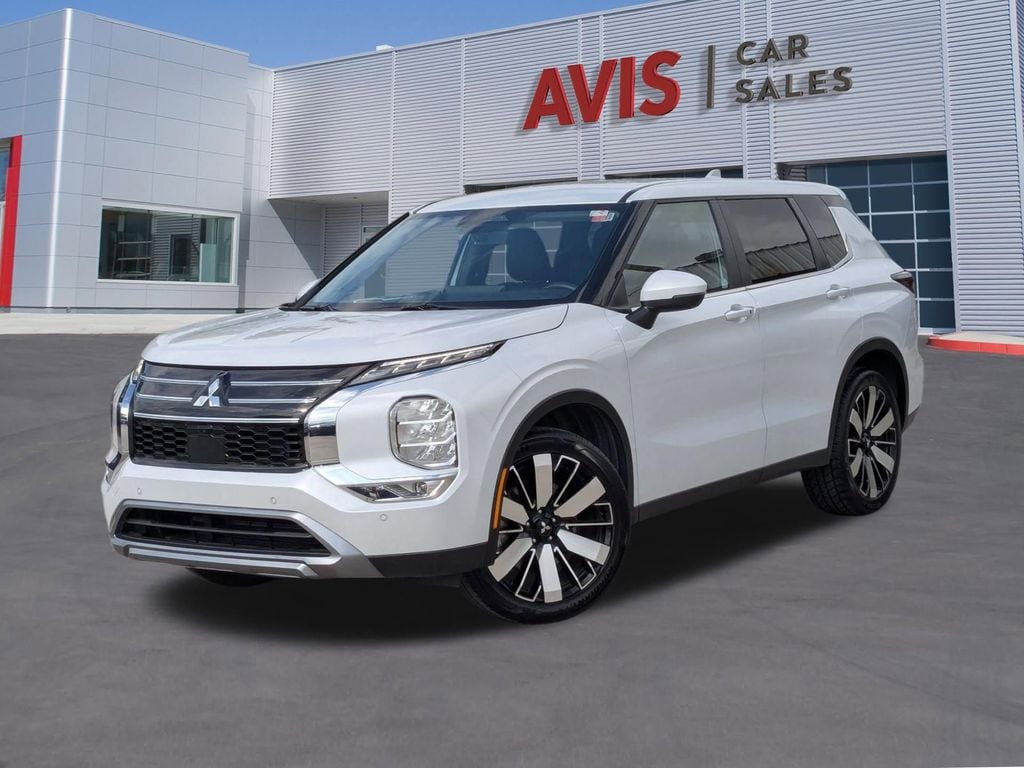 Thumbnail: 2025 Mitsubishi Outlander - 1