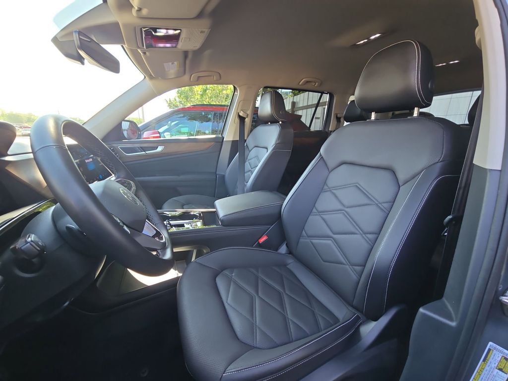 Thumbnail: 2025 Volkswagen Atlas - 22