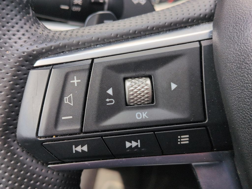 Thumbnail: 2025 Mitsubishi Outlander - 21