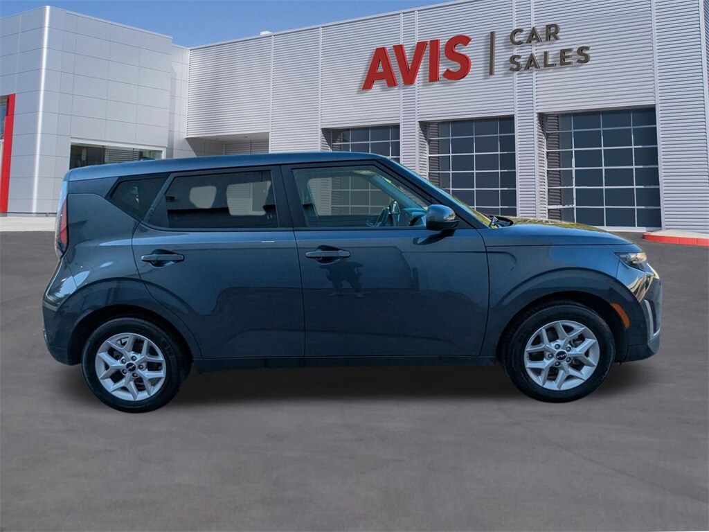 2024 Kia Soul LX photo 4