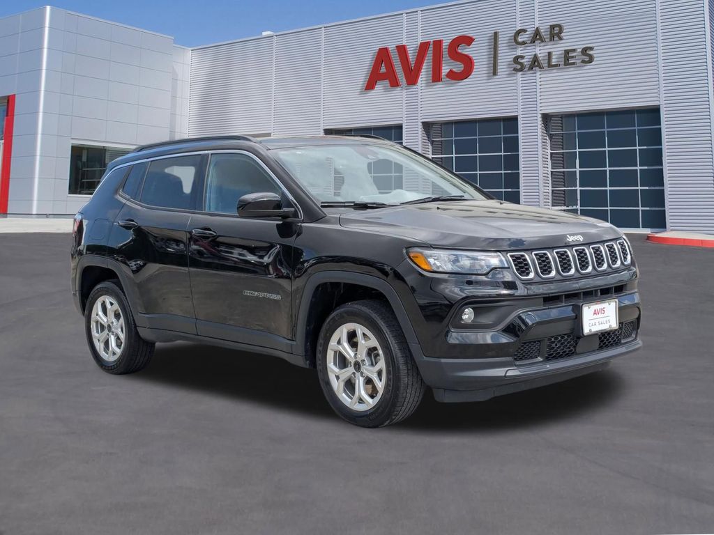 Thumbnail: 2025 Jeep Compass - 3