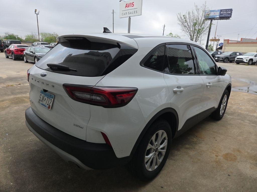 Thumbnail: 2025 Ford Escape - 10