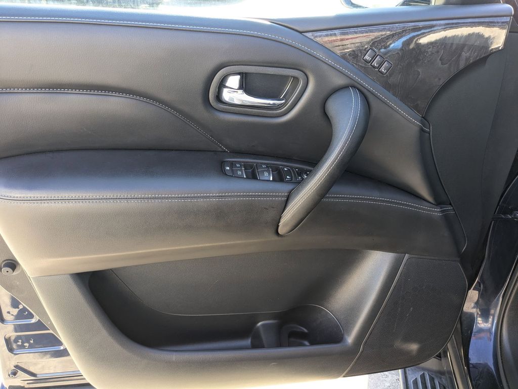 Thumbnail: 2024 INFINITI QX80 - 11