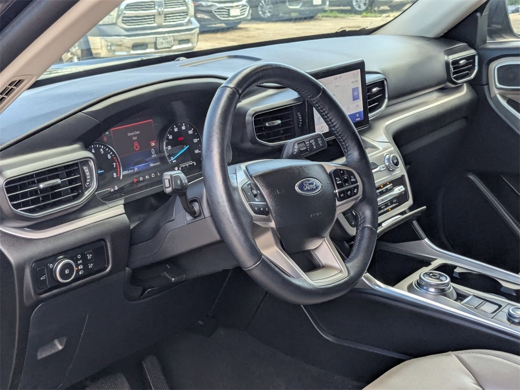 Thumbnail: 2023 Ford Explorer - 14