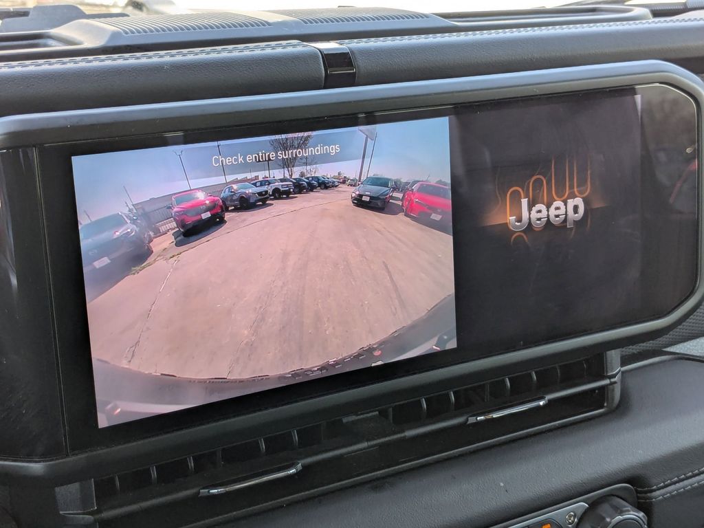 Thumbnail: 2025 Jeep Wrangler - 20