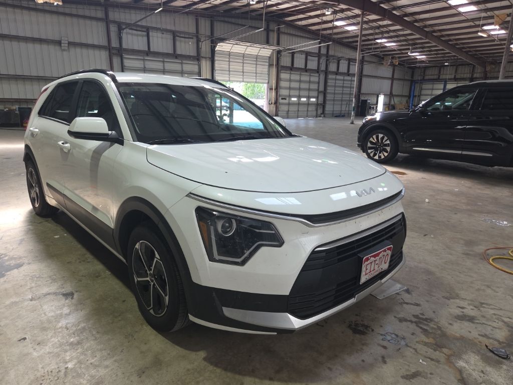 Thumbnail: 2025 Kia Niro - 6