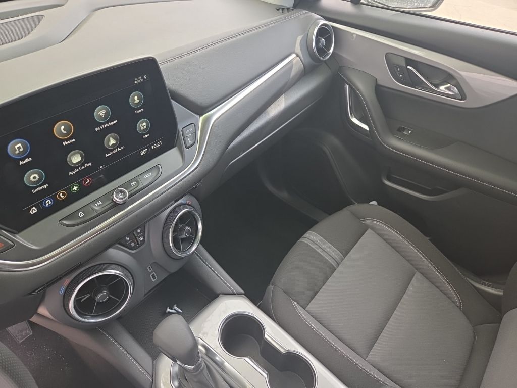 Thumbnail: 2025 Chevrolet Blazer - 3