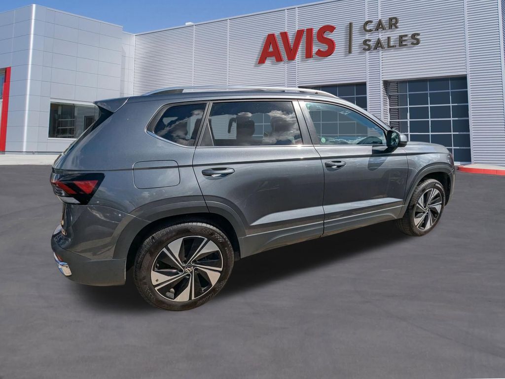 Thumbnail: 2025 Volkswagen Taos - 5