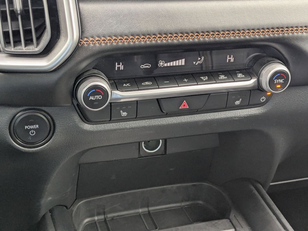 Thumbnail: 2025 Mazda CX-50 - 22