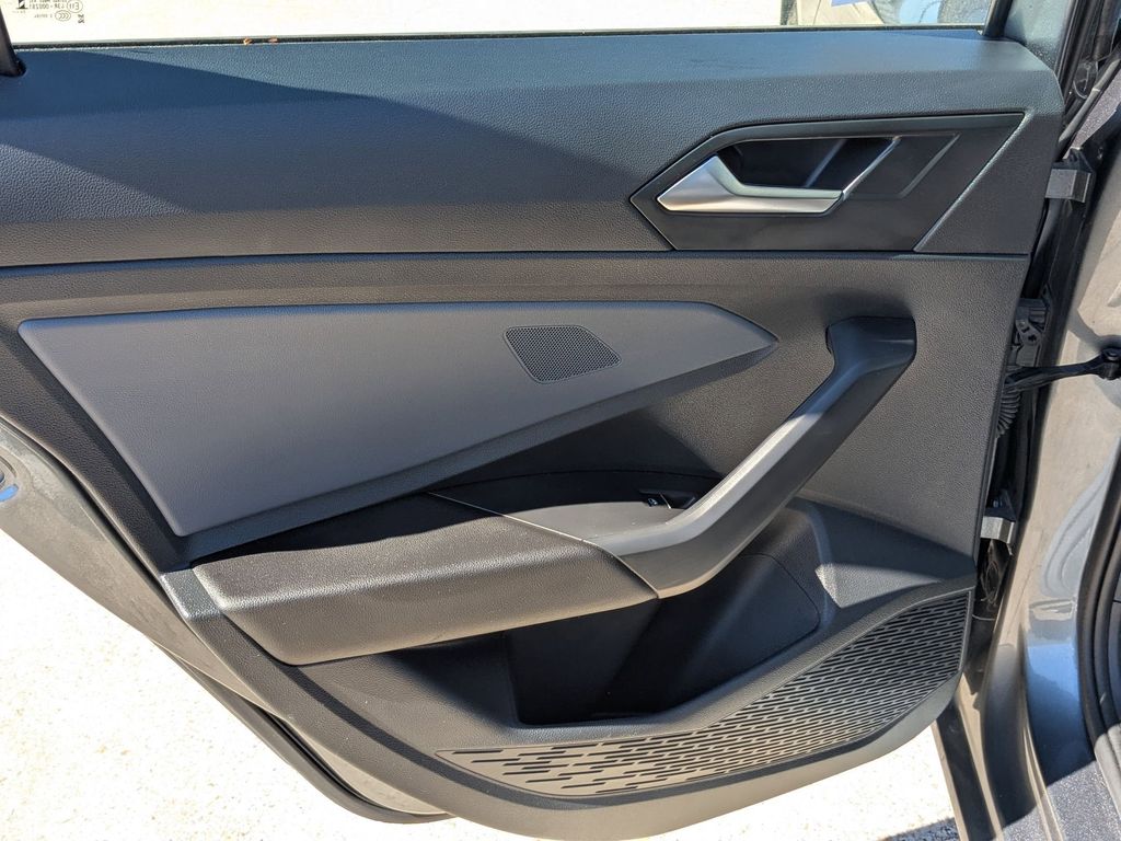 Thumbnail: 2025 Volkswagen Jetta - 24