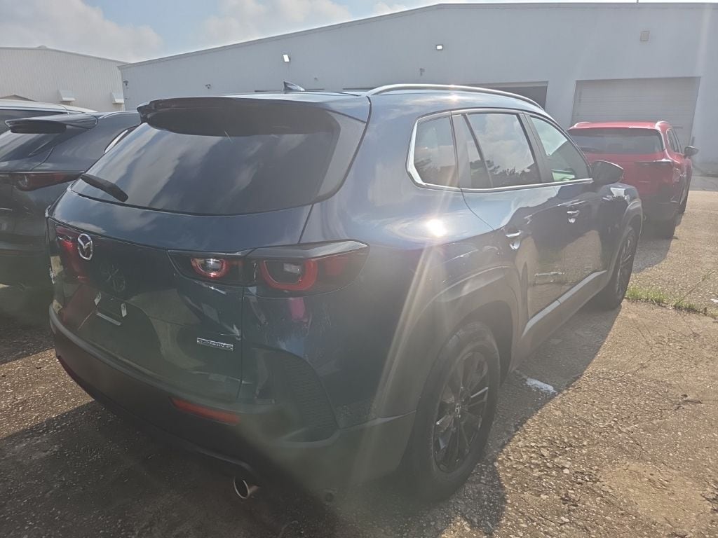 Thumbnail: 2025 Mazda CX-50 - 9