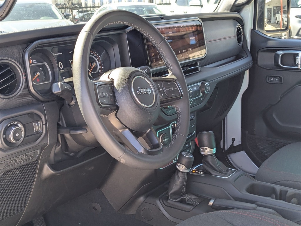 Thumbnail: 2025 Jeep Wrangler - 14