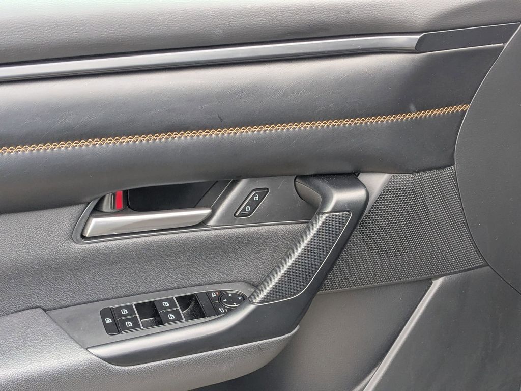 Thumbnail: 2025 Mazda CX-50 - 13