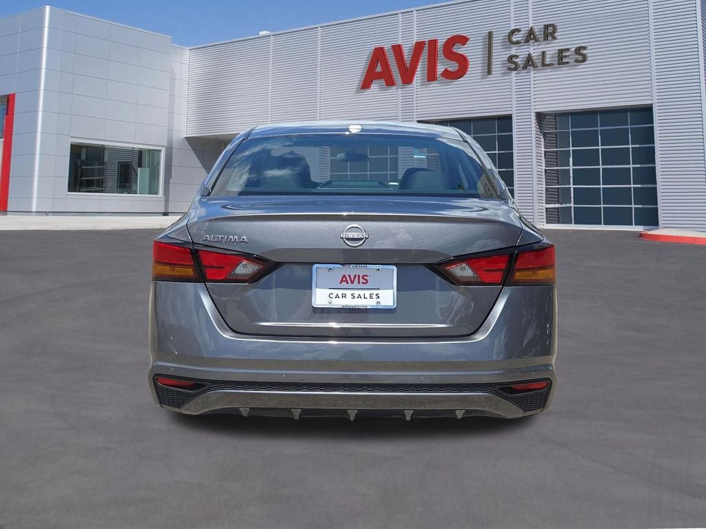 Thumbnail: 2025 Nissan Altima - 7