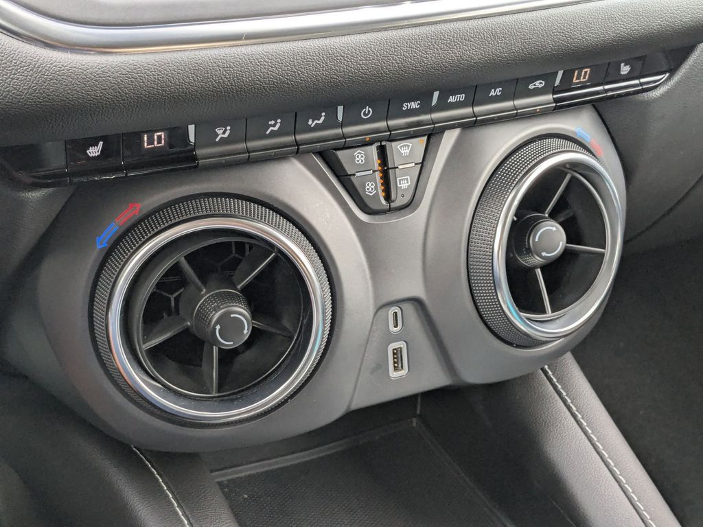 Thumbnail: 2025 Chevrolet Blazer - 22