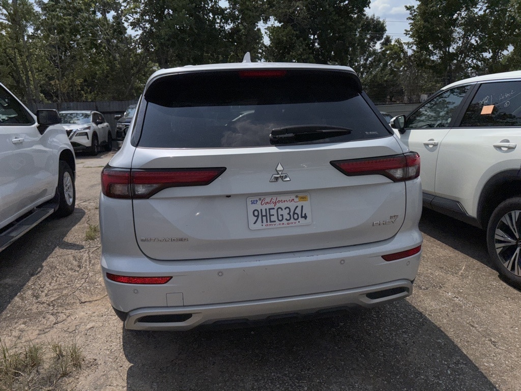 Thumbnail: 2023 Mitsubishi Outlander - 5