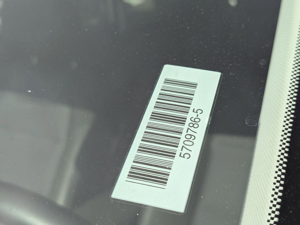 Thumbnail: 2025 Chevrolet Trax - 32