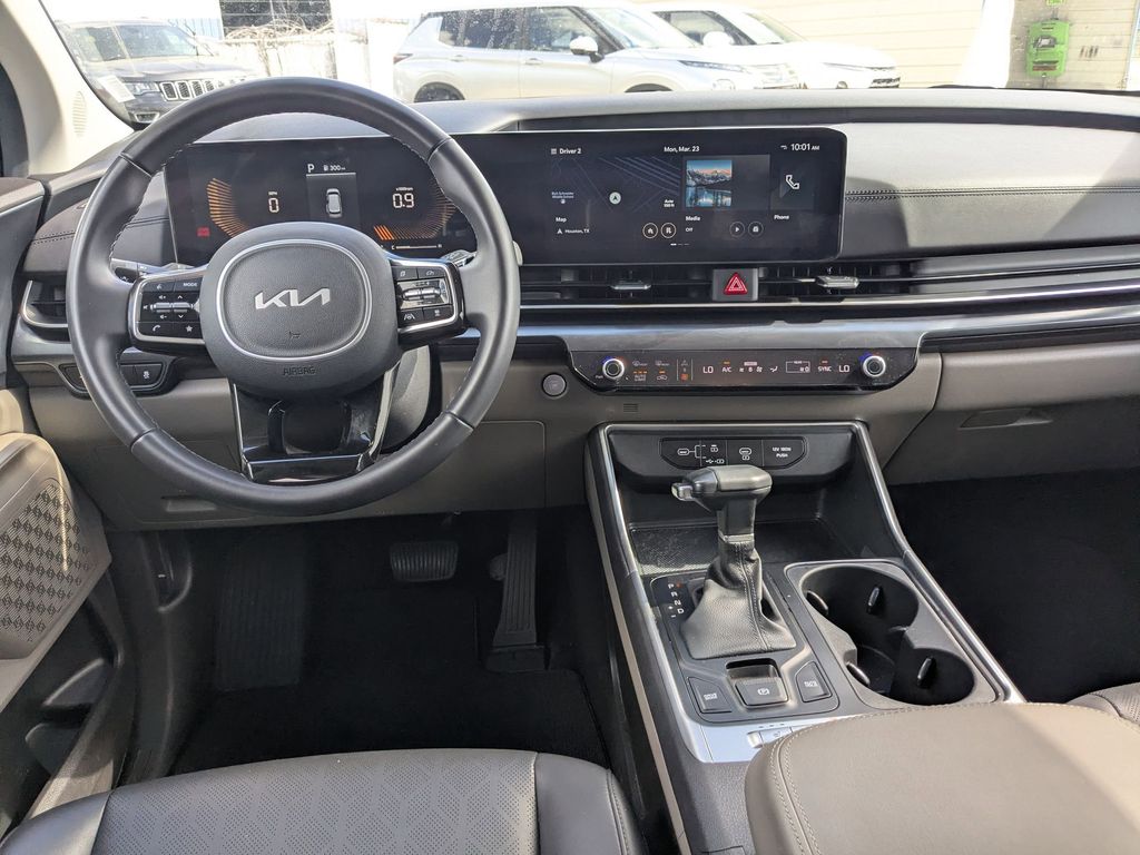 Thumbnail: 2025 Kia Carnival - 23