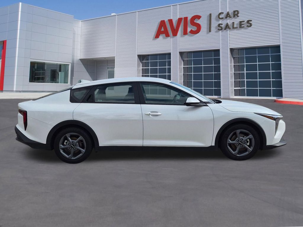 Thumbnail: 2025 Kia K4 - 5