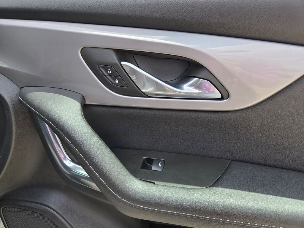 Thumbnail: 2025 Chevrolet Blazer - 34