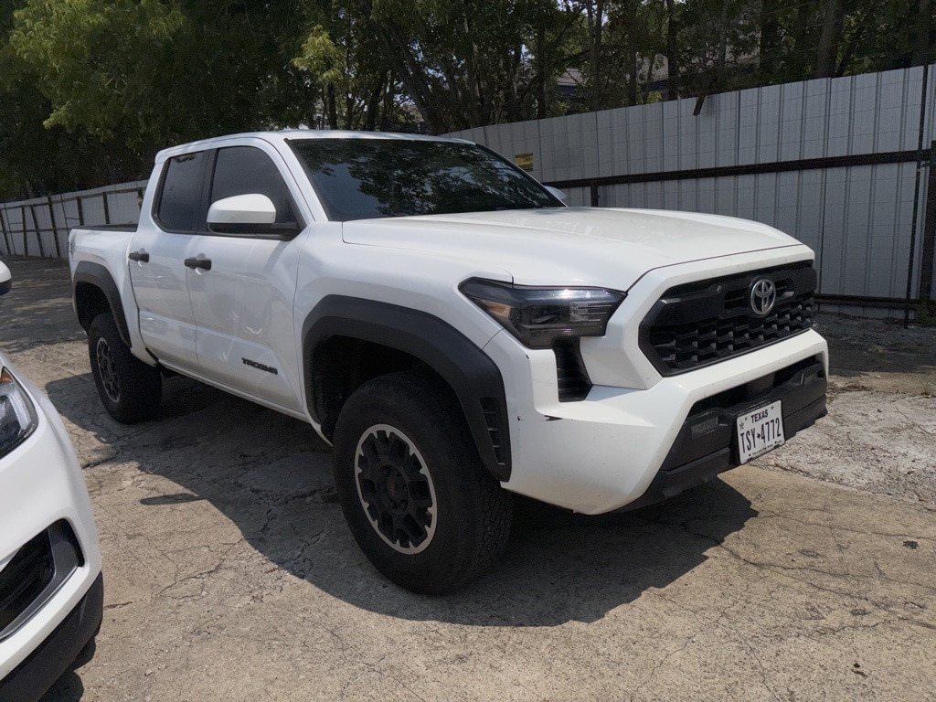 Thumbnail: 2024 Toyota Tacoma - 3