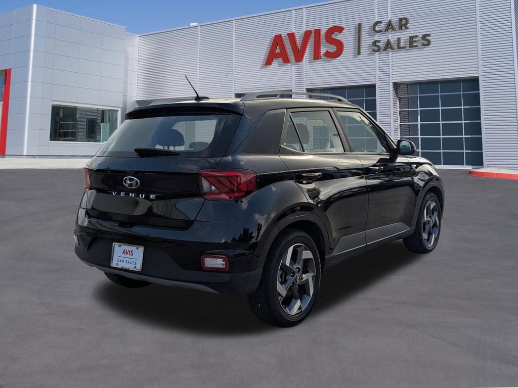 Thumbnail: 2025 Hyundai Venue - 3