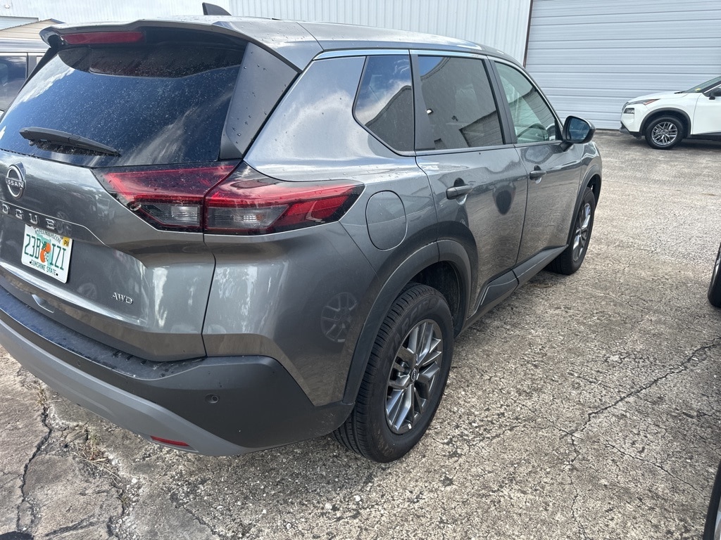 Thumbnail: 2023 Nissan Rogue - 4
