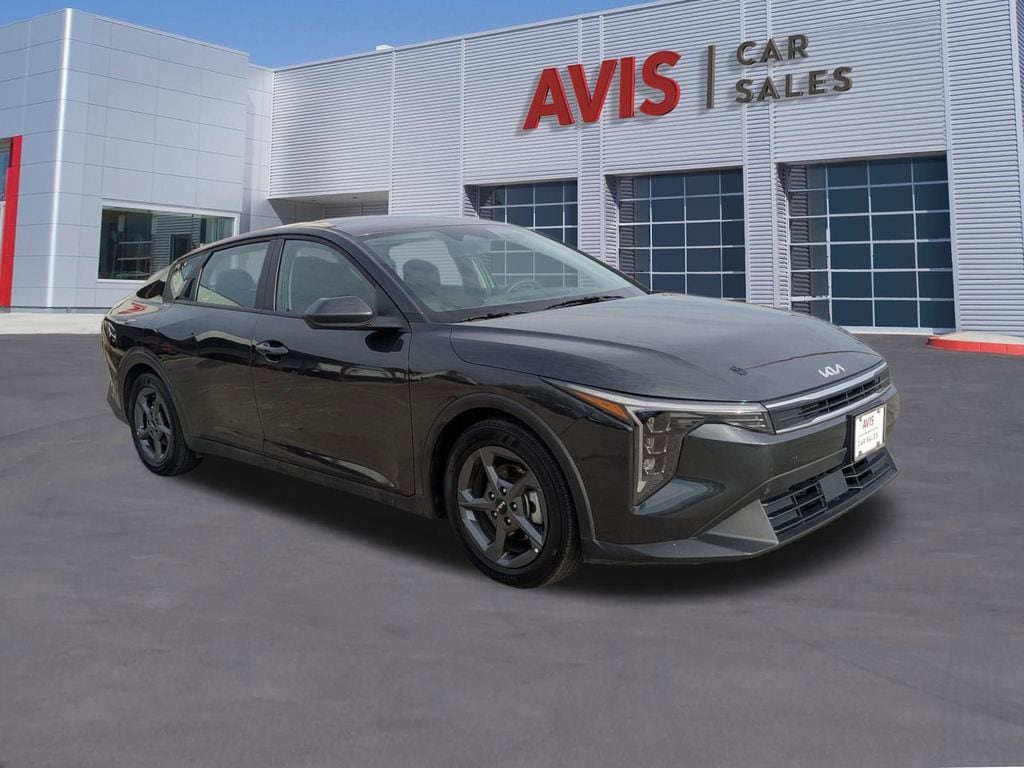 Thumbnail: 2025 Kia K4 - 3