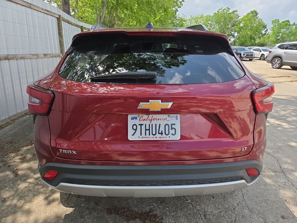 Thumbnail: 2025 Chevrolet Trax - 8