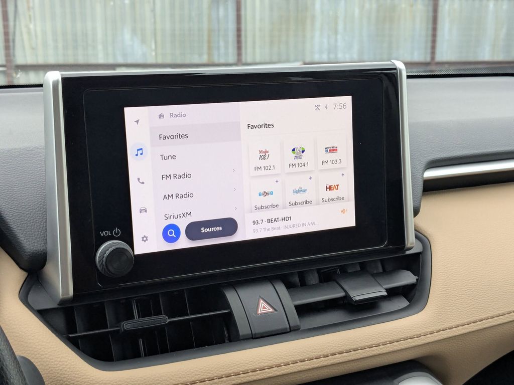 Thumbnail: 2025 Toyota RAV4 - 17