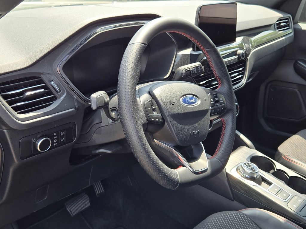 Thumbnail: 2025 Ford Escape - 7
