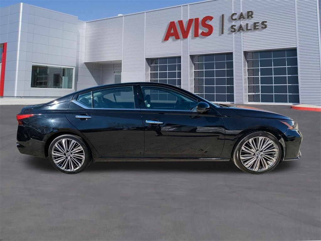 Thumbnail: 2023 Nissan Altima - 5