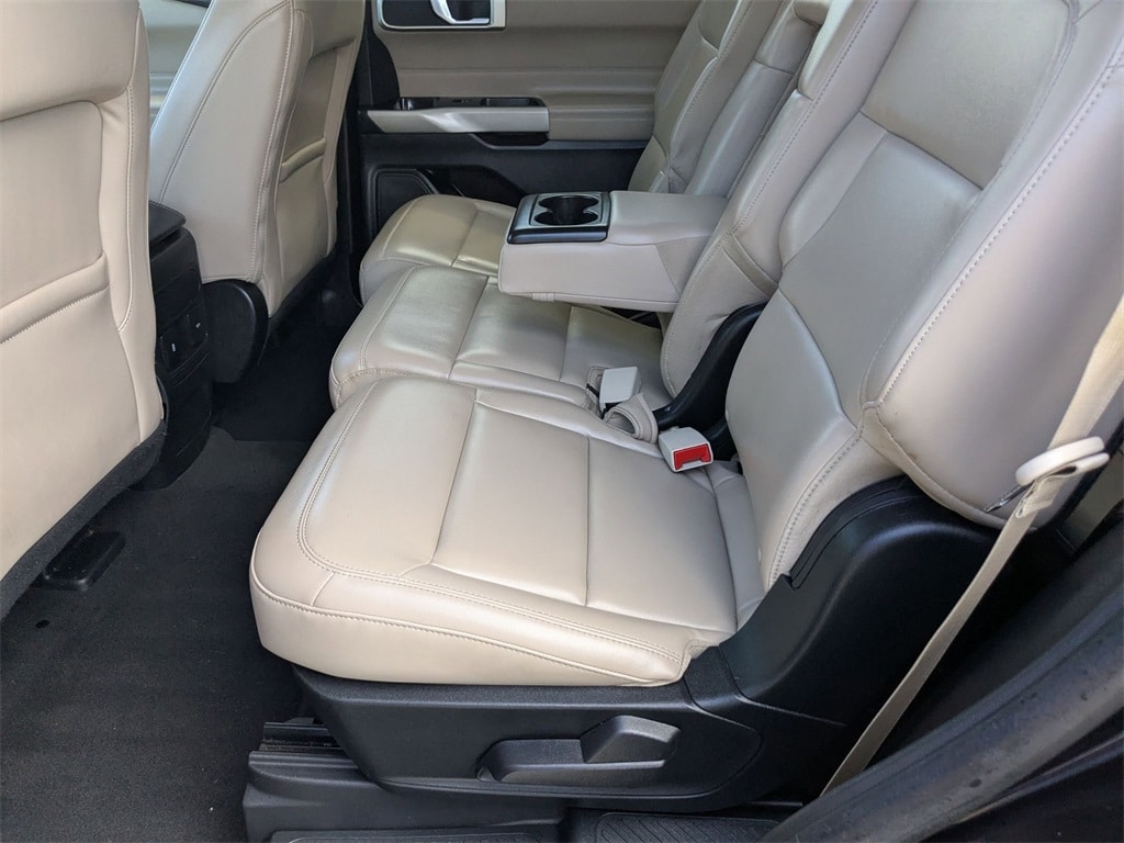 Thumbnail: 2023 Ford Explorer - 27