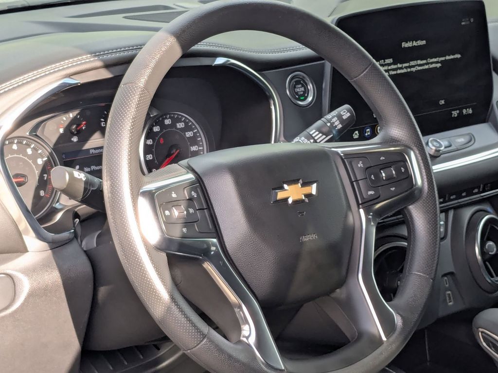 Thumbnail: 2025 Chevrolet Blazer - 15