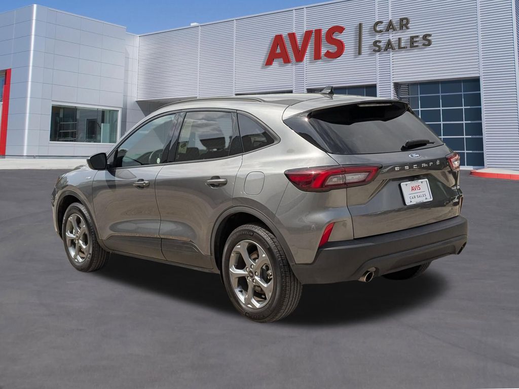 Thumbnail: 2025 Ford Escape - 9